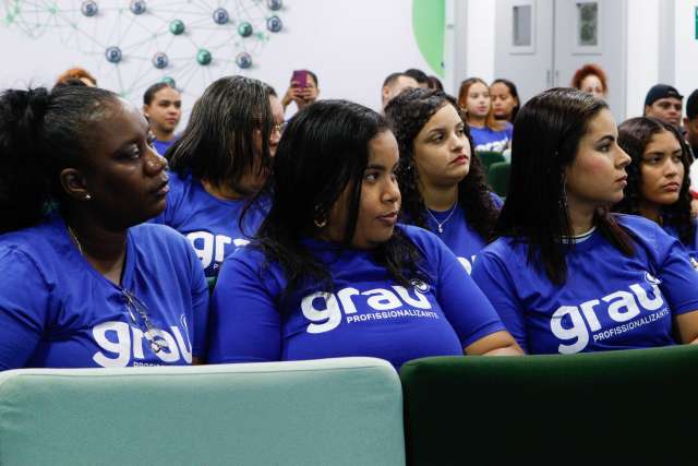 Grau