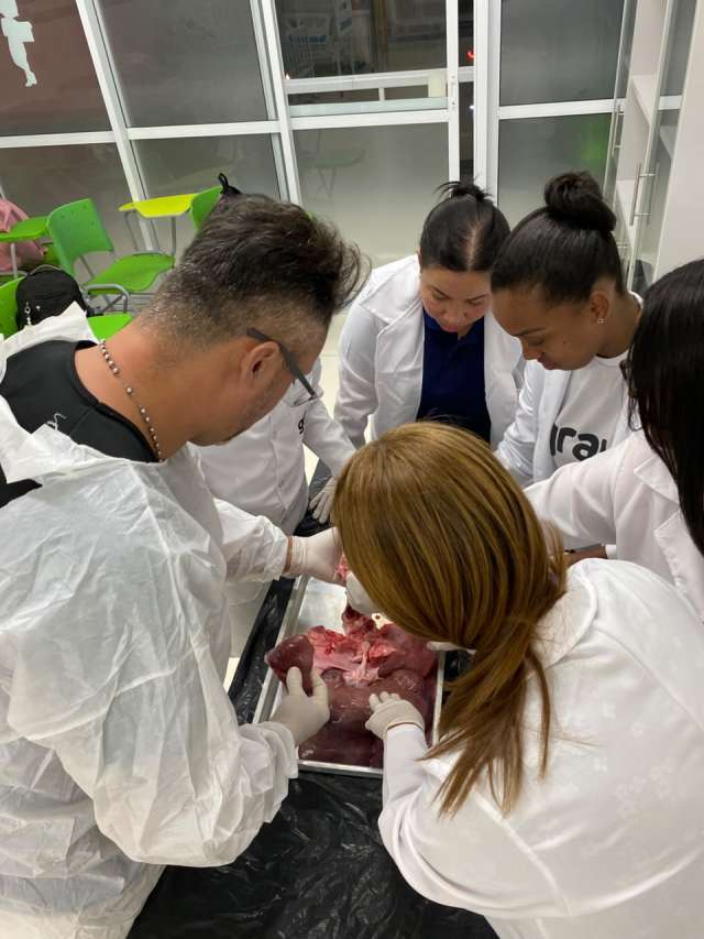 Grau